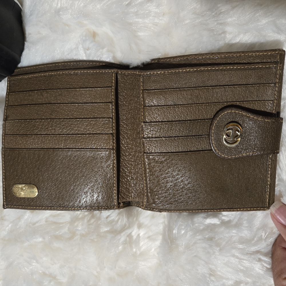 Gucci Vintage Monogrammed Leather Wallet - Picture 7 of 11